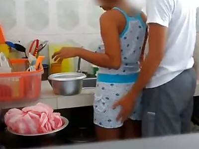 nemfoman teen alır spitroasted amatör anal seks
