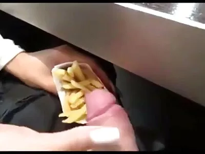Et anal amatör porno izle deliği için uzun hıyar