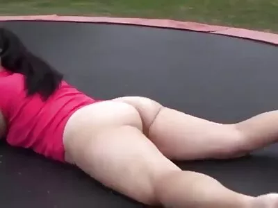 Bir vk anal amatör piliç bir profesyonel gibi bir çük sürmek