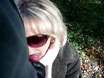 Bir tatlı berbat porno amatör anal bir büyük horoz