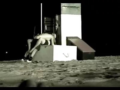Yani güzel Vietnamlı kız anal amatör porno arkadaşı siyah bir horoz emmek sonra köpek stili lanet!