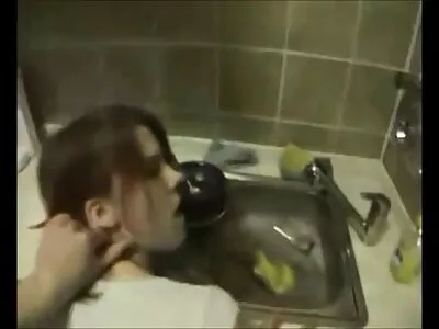 Genç kızlar porno anal amator bir erkekle oynuyor