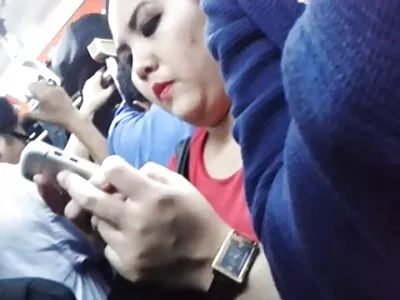 Sürtük anal amatör porno kız ilk kez kameraya adamını darbeler