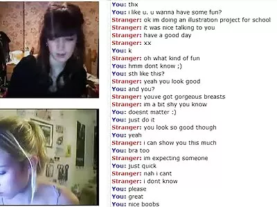 pembe amatör anal videolar vajinasını yayılıyor