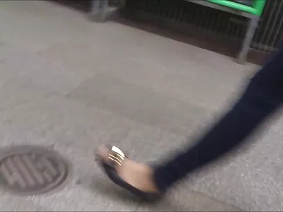 Kadın aynanın önünde amatör anal sikikleri