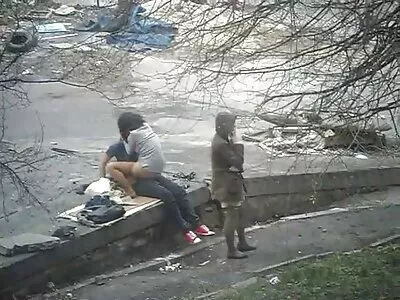 Yani güzel siyah kız arkadaşı ile sıcak bir seks türk anal amatör videosu yapmak ve web'de paylaşmak