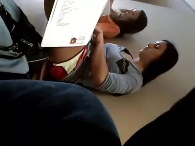 Sarışın amator anal sex video busty Britney bir horoz için hazır