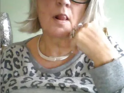 Bir ağaca karşı anal amator porno mastürbasyon sarışın Almanlar