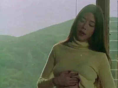Çok güzel maskeli anal porno amator esmer milf karısı kocasının emirlerini takip ederek horoz emmek, lanet olsun!
