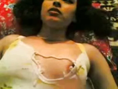 Çift yatakta, anal amatör porno çıplak